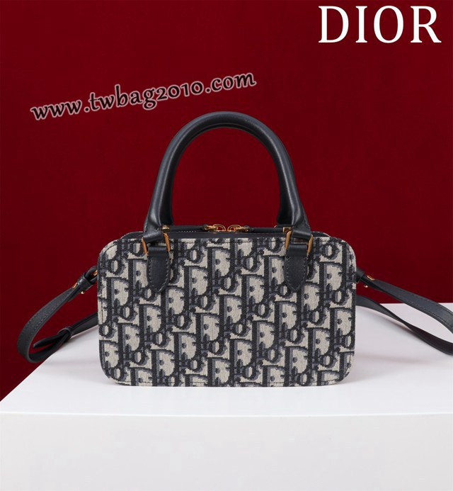 Dior专柜2024新款迪奥高仿原单迷你小方包蒙田30系列迷你医生包 djfk1480